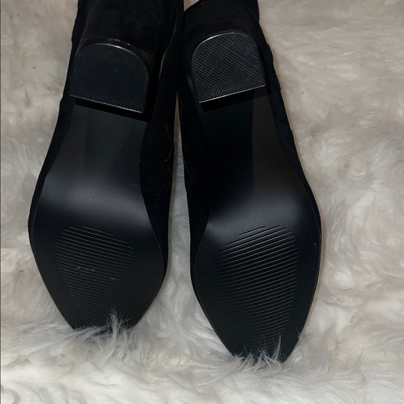 Steve Madden Black Rose Embroidered Heeled Boots - Picture 5 of 12